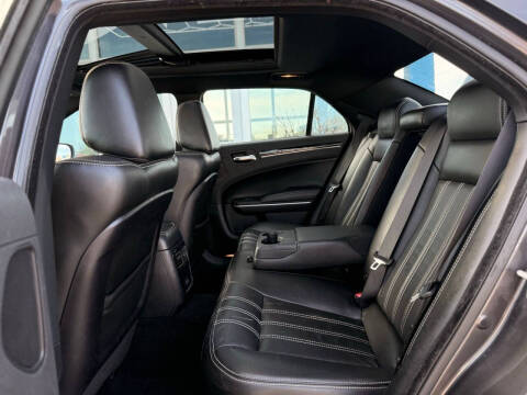 2023 Chrysler 300 S V6