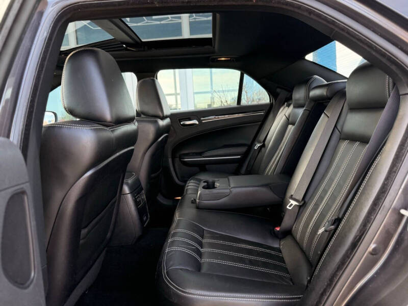 2023 Chrysler 300 S V6