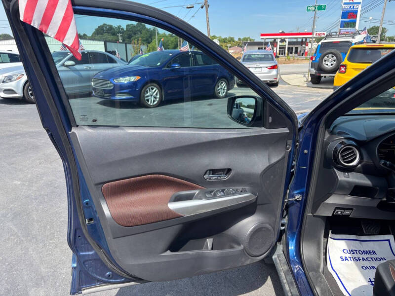 2018 Nissan Kicks SR