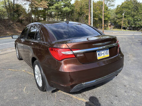 2013 Chrysler 200 Touring