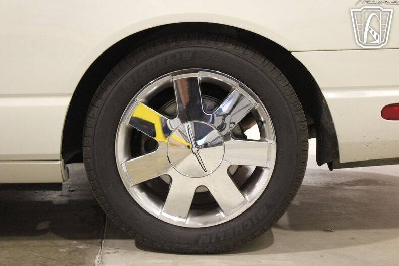 2002 Ford Thunderbird Deluxe