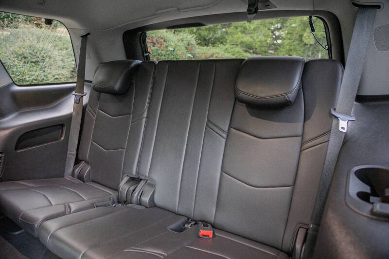 2018 Cadillac Escalade Standard