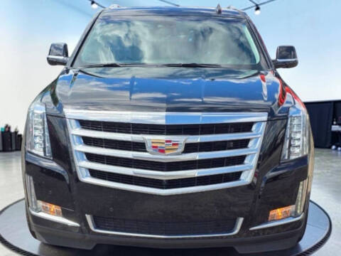2017 Cadillac Escalade Luxury