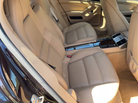 2014 Porsche Panamera 4