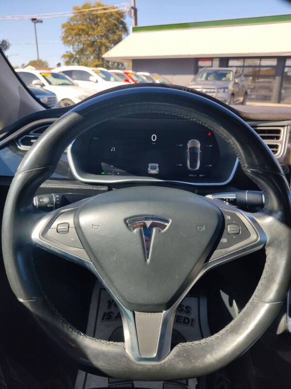 2015 Tesla Model S