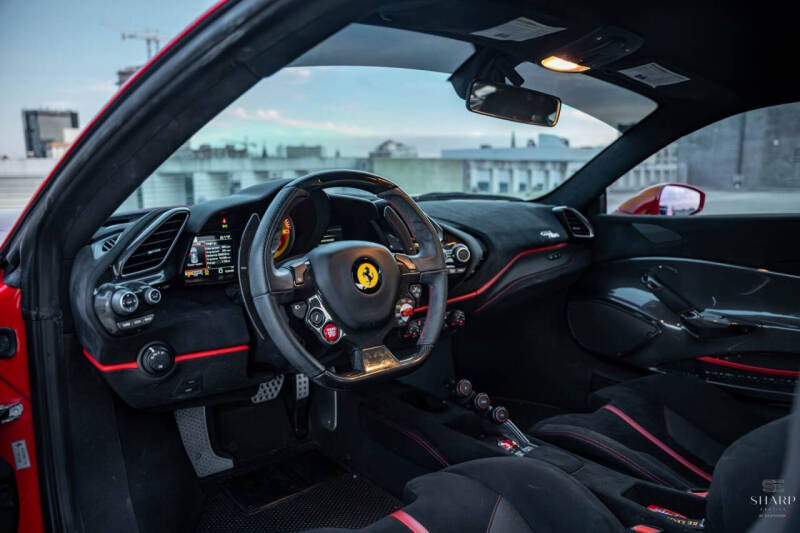 2019 Ferrari 488 Pista