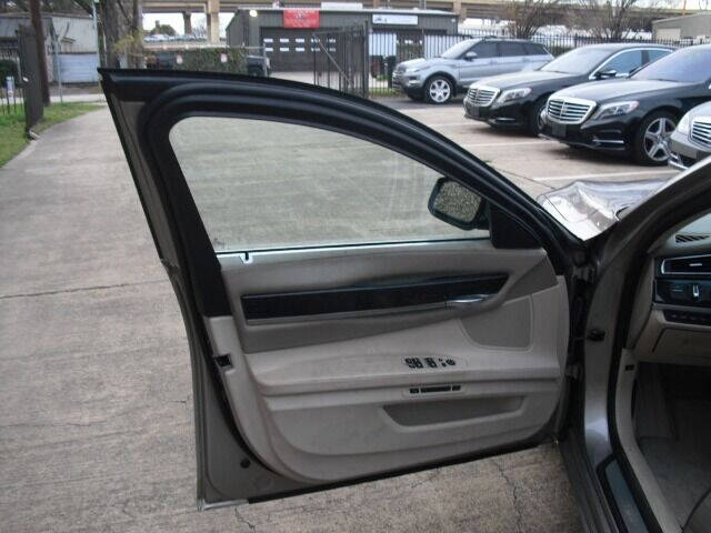 2009 BMW 7 Series 750Li
