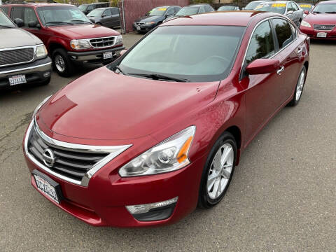 2014 Nissan Altima for sale at C. H. Auto Sales in Citrus Heights CA