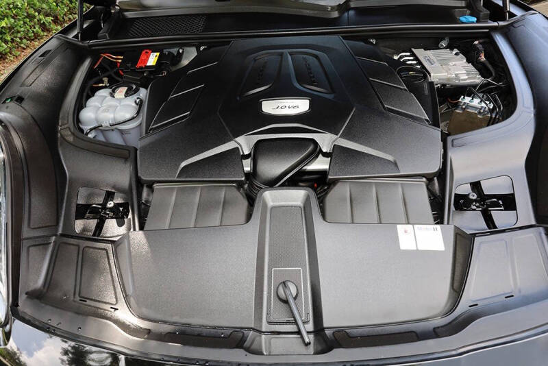 2021 Porsche Cayenne Coupe