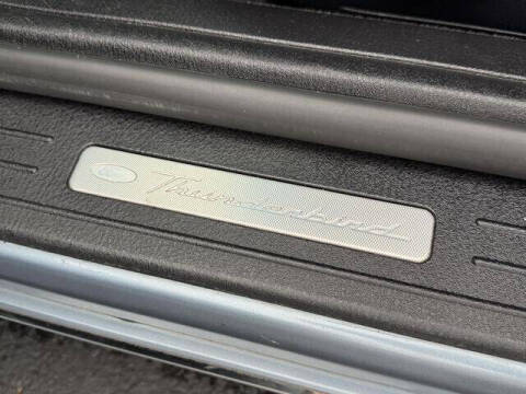 2005 Ford Thunderbird Deluxe