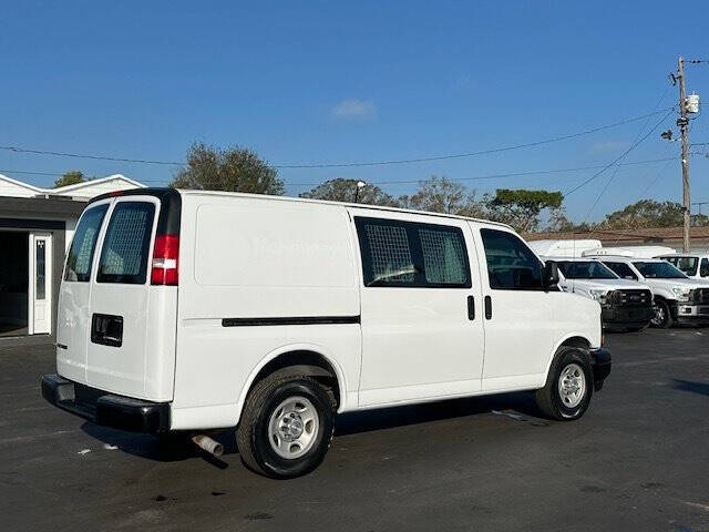 2017 Chevrolet Express 2500