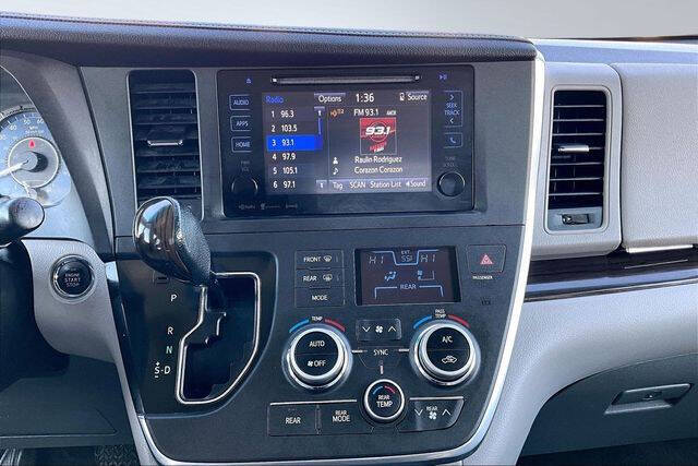 2017 Toyota Sienna
