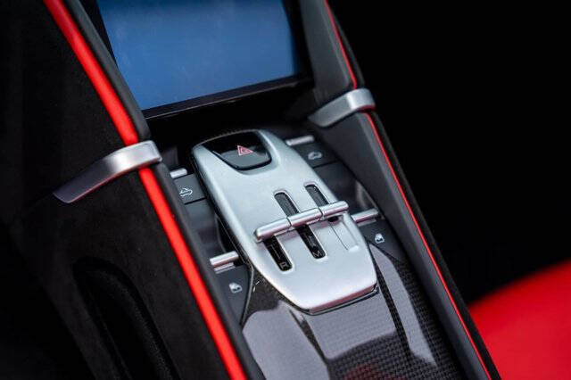 2025 Ferrari Roma Spider
