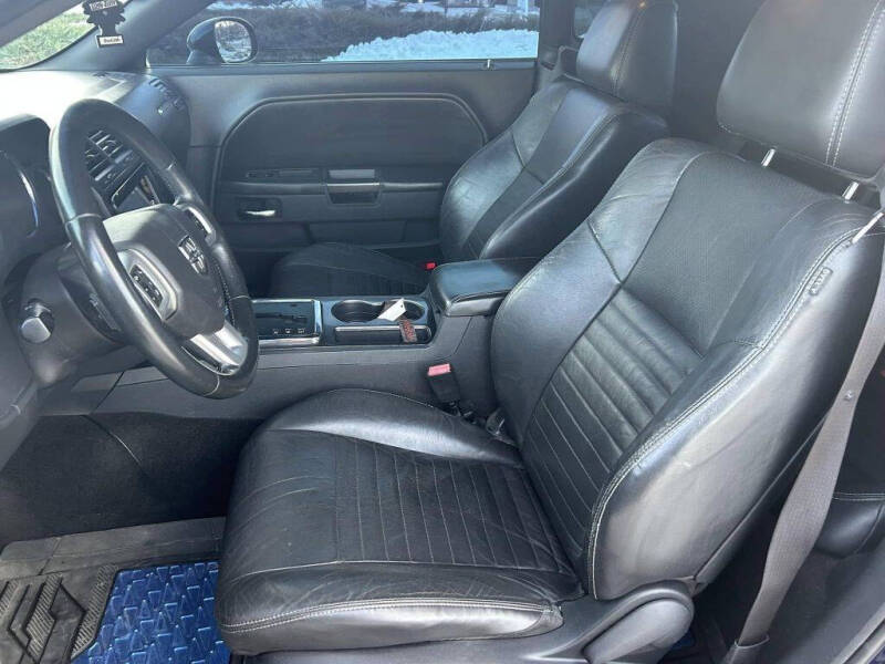 2012 Dodge Challenger SXT