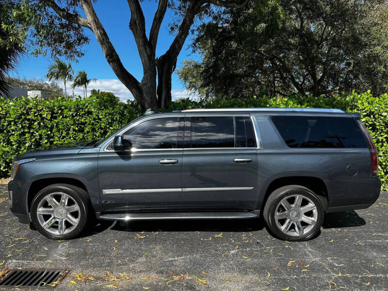 2020 Cadillac Escalade ESV Luxury