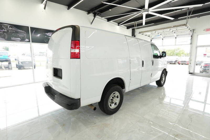 2020 Chevrolet Express 2500