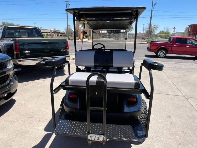 2018 E-Z-GO Golf Cart