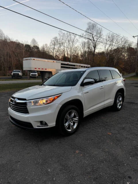 2015 Toyota Highlander Hybrid for sale at Backroad Motors, Inc. in Lenoir, NC