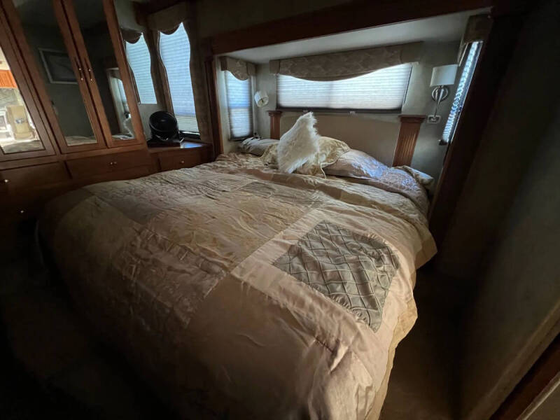 2007 Freightliner MH Chassis