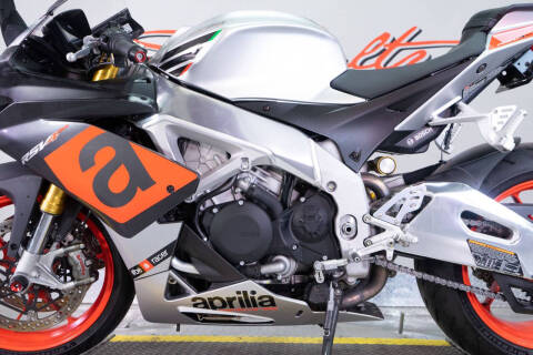 2017 Aprilia RSV4