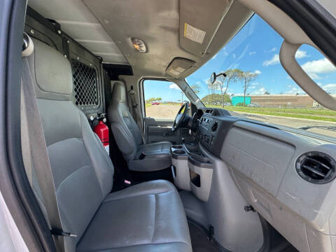 2014 Ford E-Series E-150