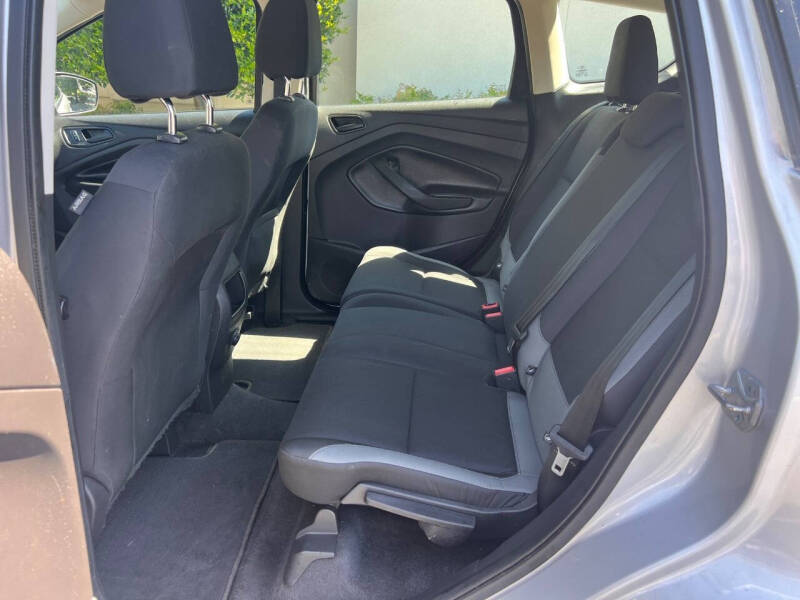 2014 Ford Escape S