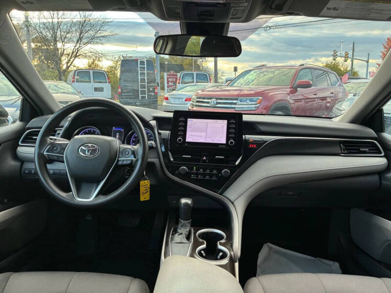 2021 Toyota Camry LE