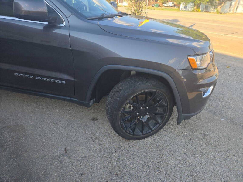 2017 Jeep Grand Cherokee Laredo