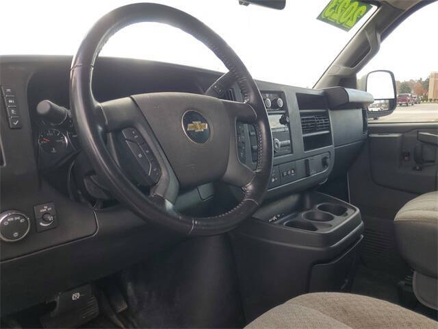 2023 Chevrolet Express 2500