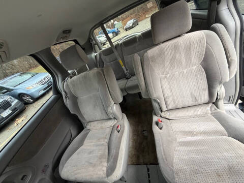 2008 Toyota Sienna LE 7-Passenger