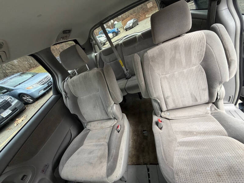 2008 Toyota Sienna LE 7-Passenger