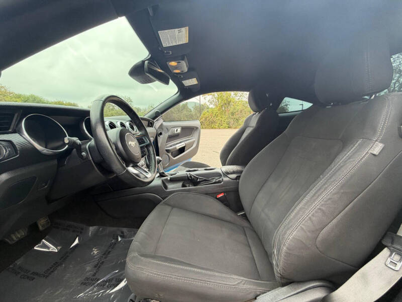 2021 Ford Mustang EcoBoost