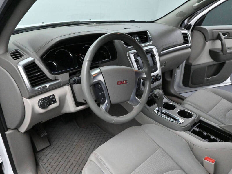 2016 GMC Acadia SLE-2