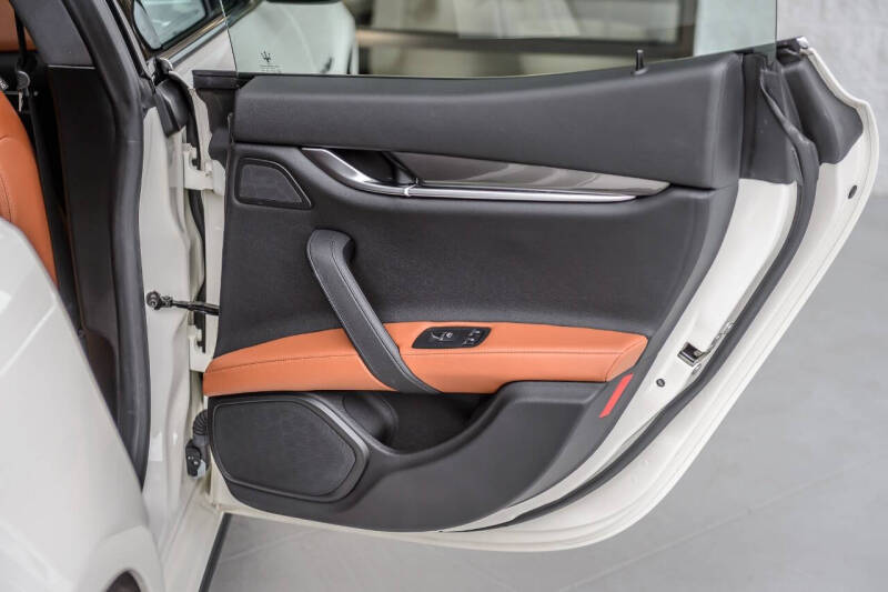 2020 Maserati Ghibli