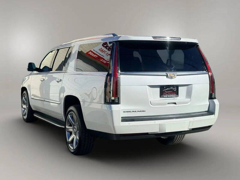 2019 Cadillac Escalade ESV Luxury