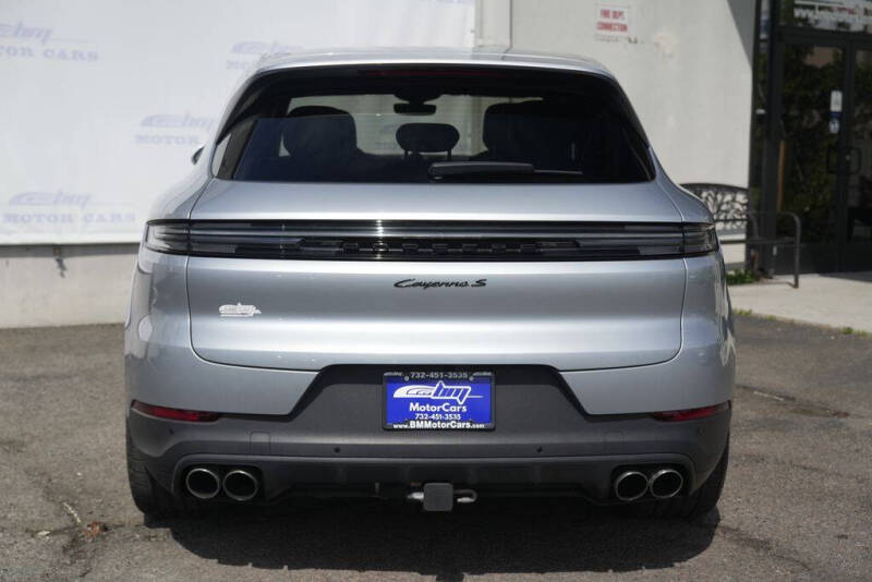 2024 Porsche Cayenne S