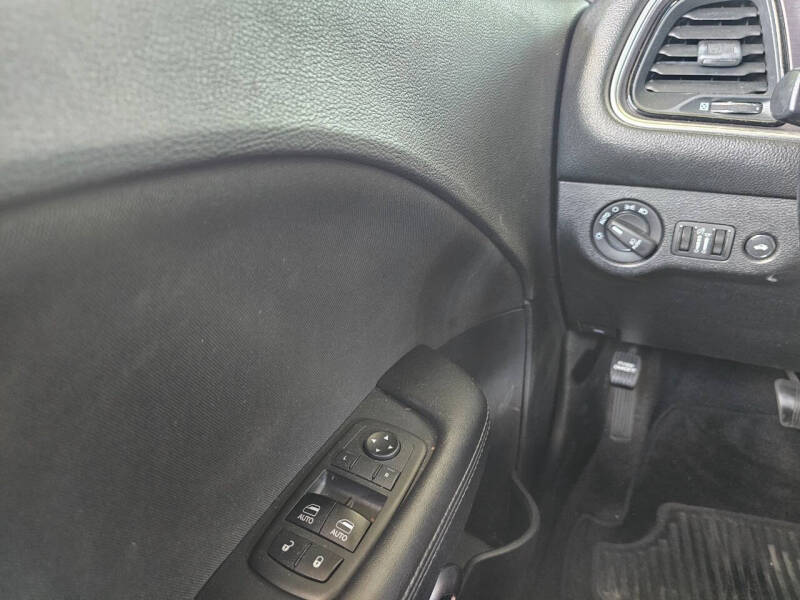 2018 Dodge Challenger SXT Plus