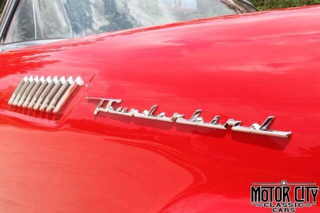 1957 Ford Thunderbird