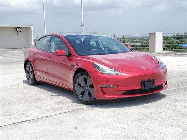 2021 Tesla Model 3 Standard Range Plus