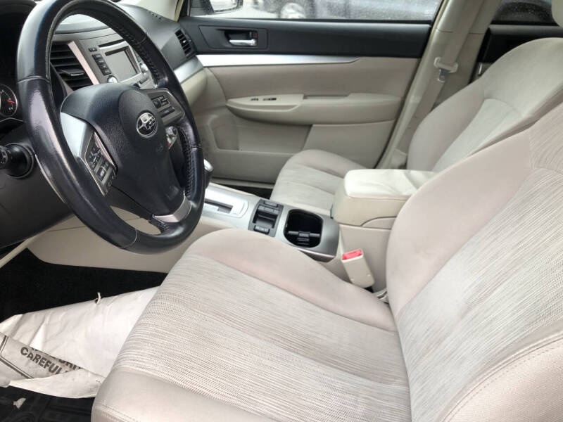 2014 Subaru Outback 2.5i Premium