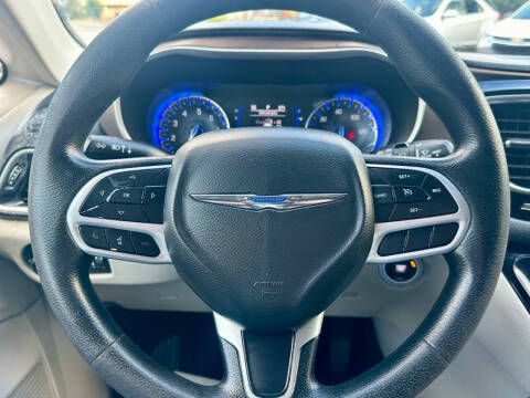 2020 Chrysler Voyager LXi