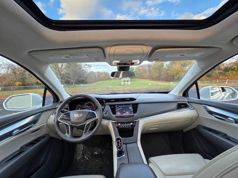 2017 Cadillac XT5 Premium Luxury