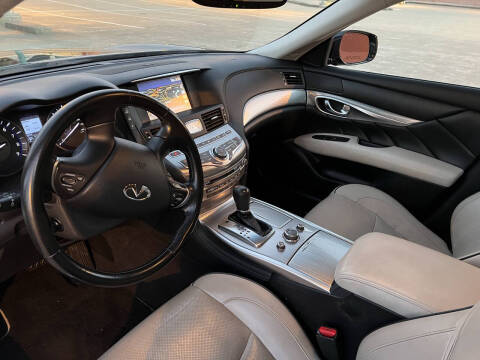 2017 Infiniti Q70L 3.7