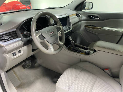 2017 GMC Acadia SLE-2