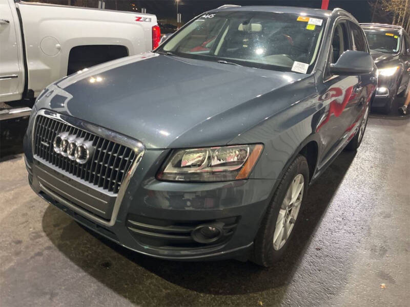 2011 Audi Q5 2.0T quattro Premium