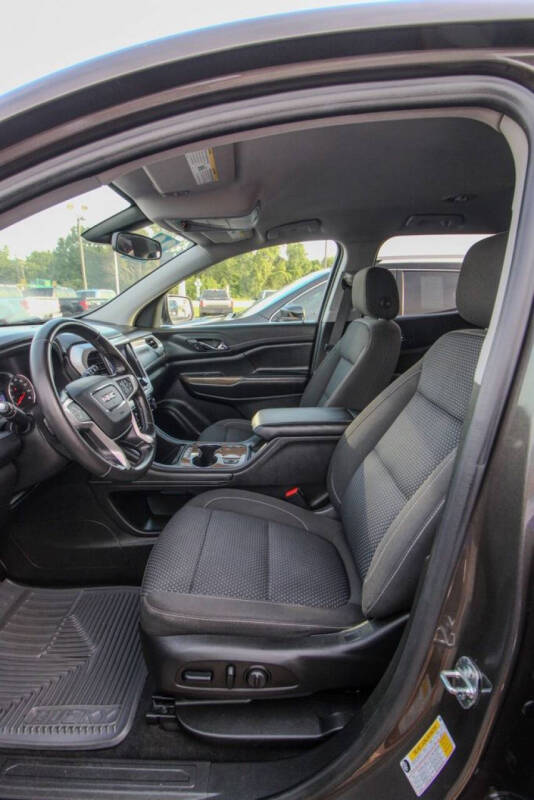 2020 GMC Acadia SLE