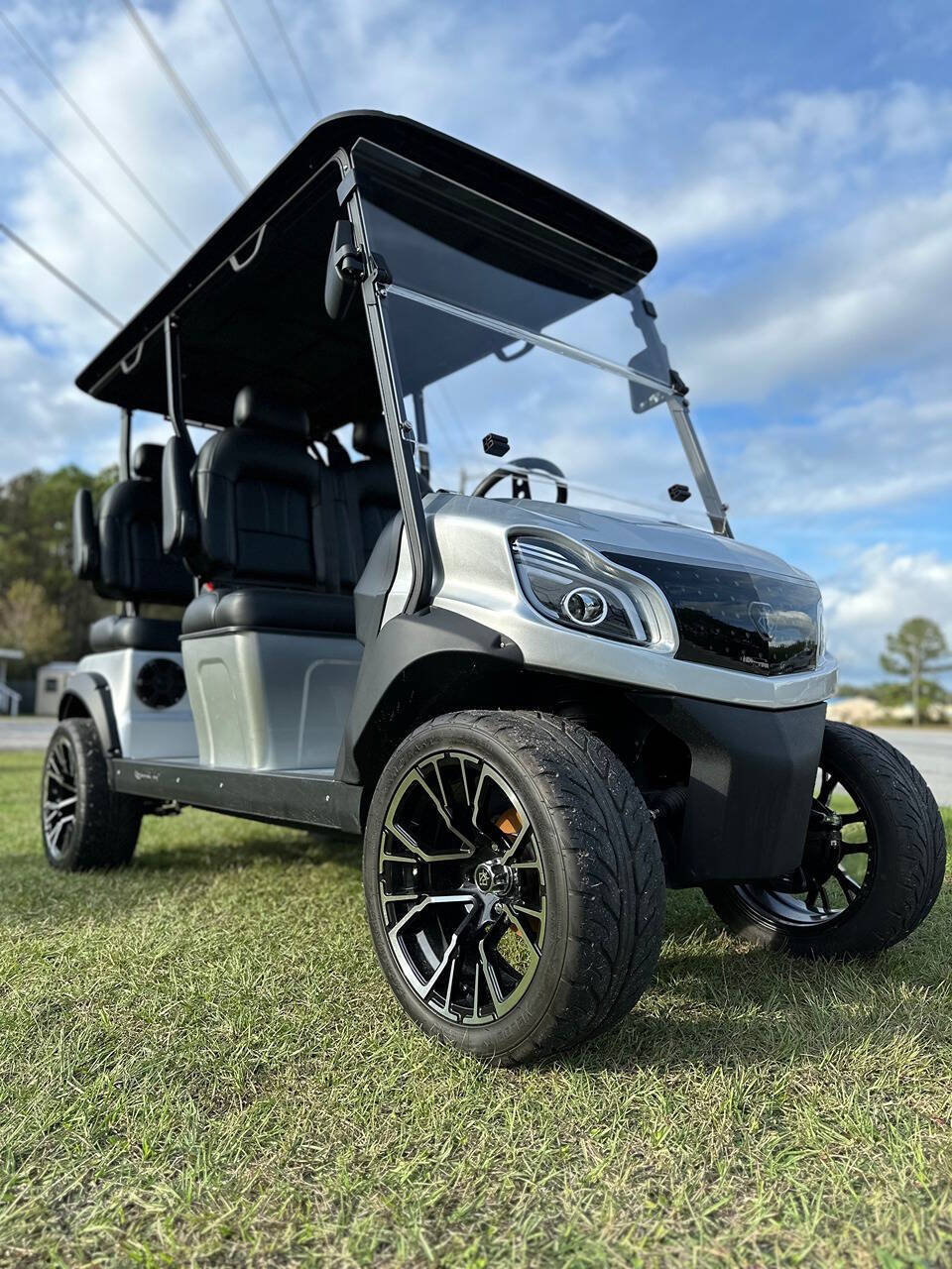 2024 Royal EV Majesty 72volt LSV for sale at Cross Resurrection Golf Carts and Trailers in Rincon, GA