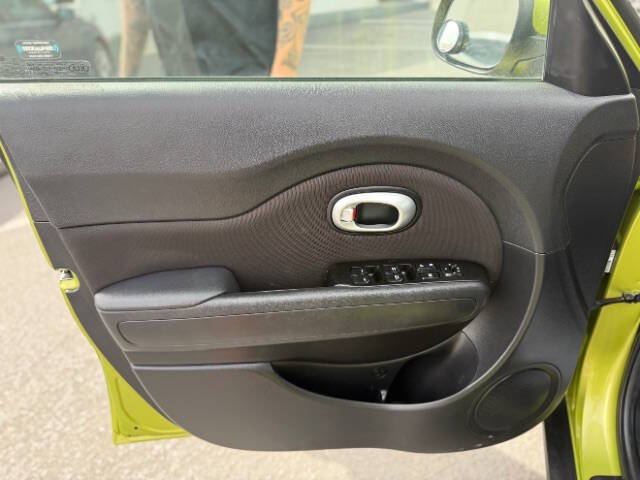 2015 Kia Soul +