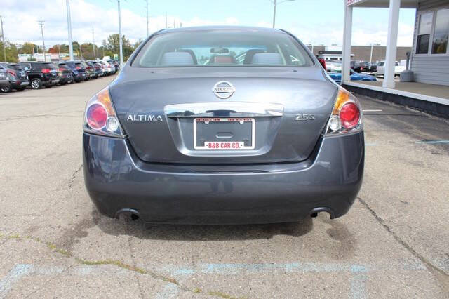 2012 Nissan Altima S photo 6