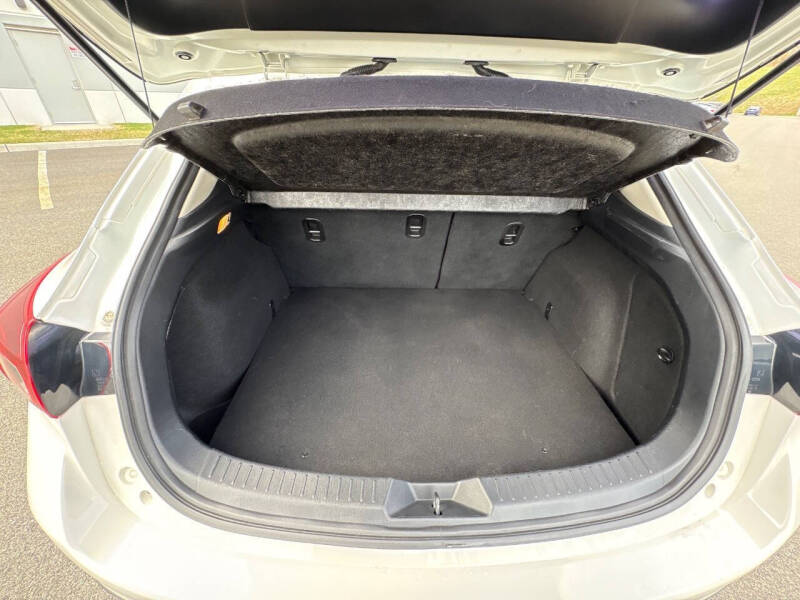 2016 Mazda MAZDA3 i Touring